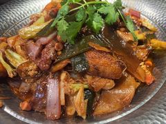 -辣尚瘾·烤鱼·新川菜(交大直营店)