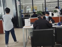 -上海宝信宝马4S店