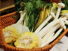 -椰子湾·海南火锅·糟粕醋·椰子鸡(正大广场店)