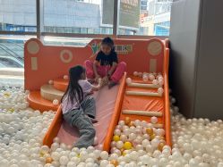 -反弹蹦床公园·运动乐园·团建·亲子派对(深圳观澜湖店)