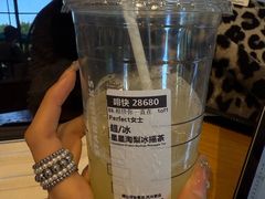 -星巴克(济南美莲广场店)