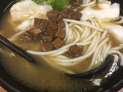 -鑫花溪牛肉米粉(凤凰街创始总店)