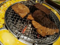 -青瓦炭韩潮烤肉(花园道店)