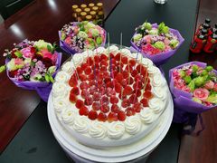 -红宝石·鲜奶小方·海派西点房(南丹店)