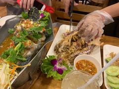 -两兄弟Song Pee Nong(2号店)