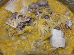 -关东小磨东北菜(上海长风大悦城店)