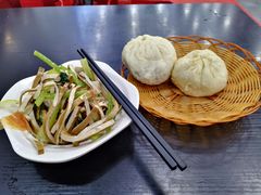 -郑家包子牛肉拉面(尚勤路店)