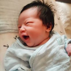 -卓玥国际月子会所(罗山路店)