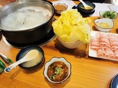 -风情丽江斑鱼火锅(孙家沟西南路80号店)