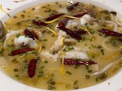 -渔语鱼酸菜鱼新川菜(来福士店)