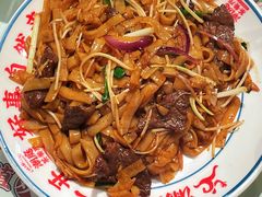 干炒牛河-潮庭港式茶餐厅·熊仔奶茶(同济广场店)