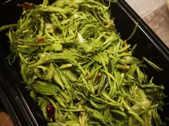 巧拌松针-老家八大碗(滨河广场店)