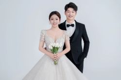 点击看大图 -第一夫人婚纱摄影(南京店)