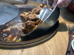 -屯老二农家铁锅炖·行业领军者(梅江店)