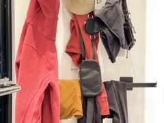 -lululemon(比斯特购物村店)