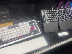 -ROG玩家国度(美罗城店)
