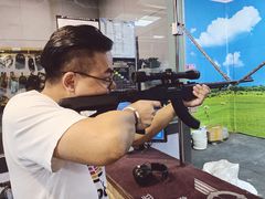 -都市枪神实弹射击俱乐部