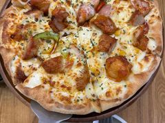 -Dragon Pizza•圆脸龙披萨·牛排餐厅