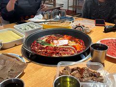 -三个四川人火锅(华联商厦店)