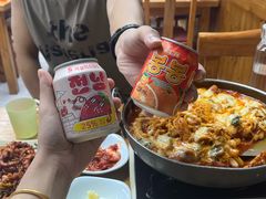 -亲昵春川鸡排(韩国美食街店)