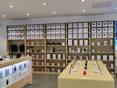 -华为授权体验店(万航渡路)