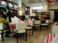 -红宝石·鲜奶小方·海派西点房(南丹店)