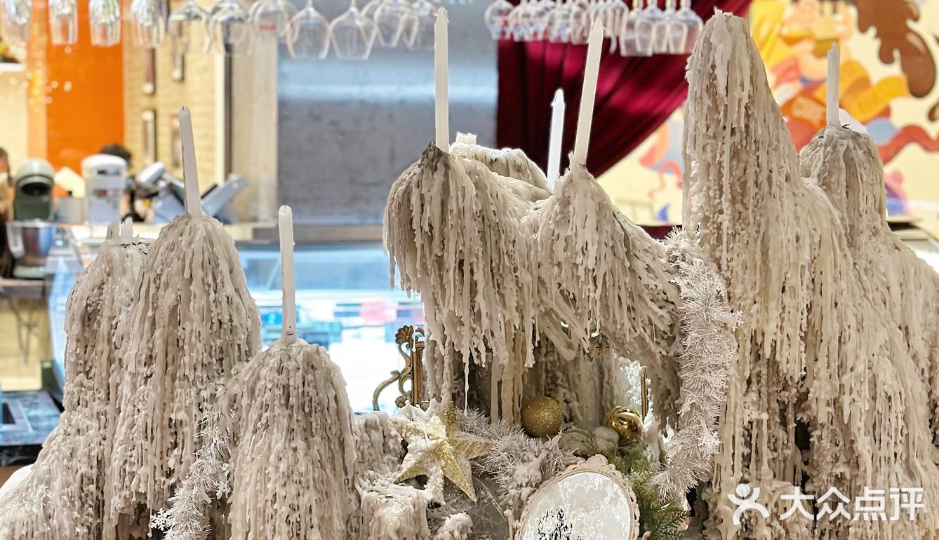 小伯格酒馆｜闺蜜聚会太棒啦！氛围感满满