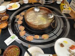 -阿山卓·野生菌火锅·纳西火塘烤肉