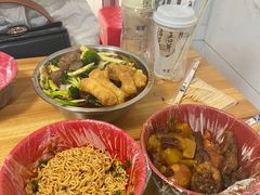 -小吴水煮(羊子巷无任何分店)