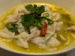 重庆酸菜鱼-粤麓轩餐厅(中信泰富广场店)