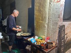 -仓桥直街臭豆腐