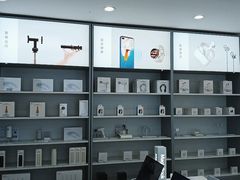 -荣耀授权专卖店(黄浦浙江中路店)