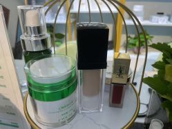 -姬颜氏美丽汇皮肤管理