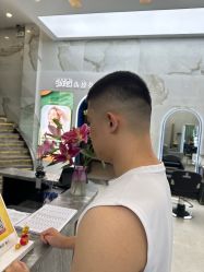 -苏奇发型·烫发染发