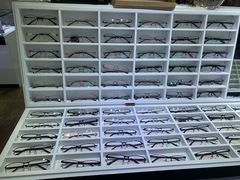 -臻美视爵眼镜·明月·依视路·蔡司折扣店(广渠门店)