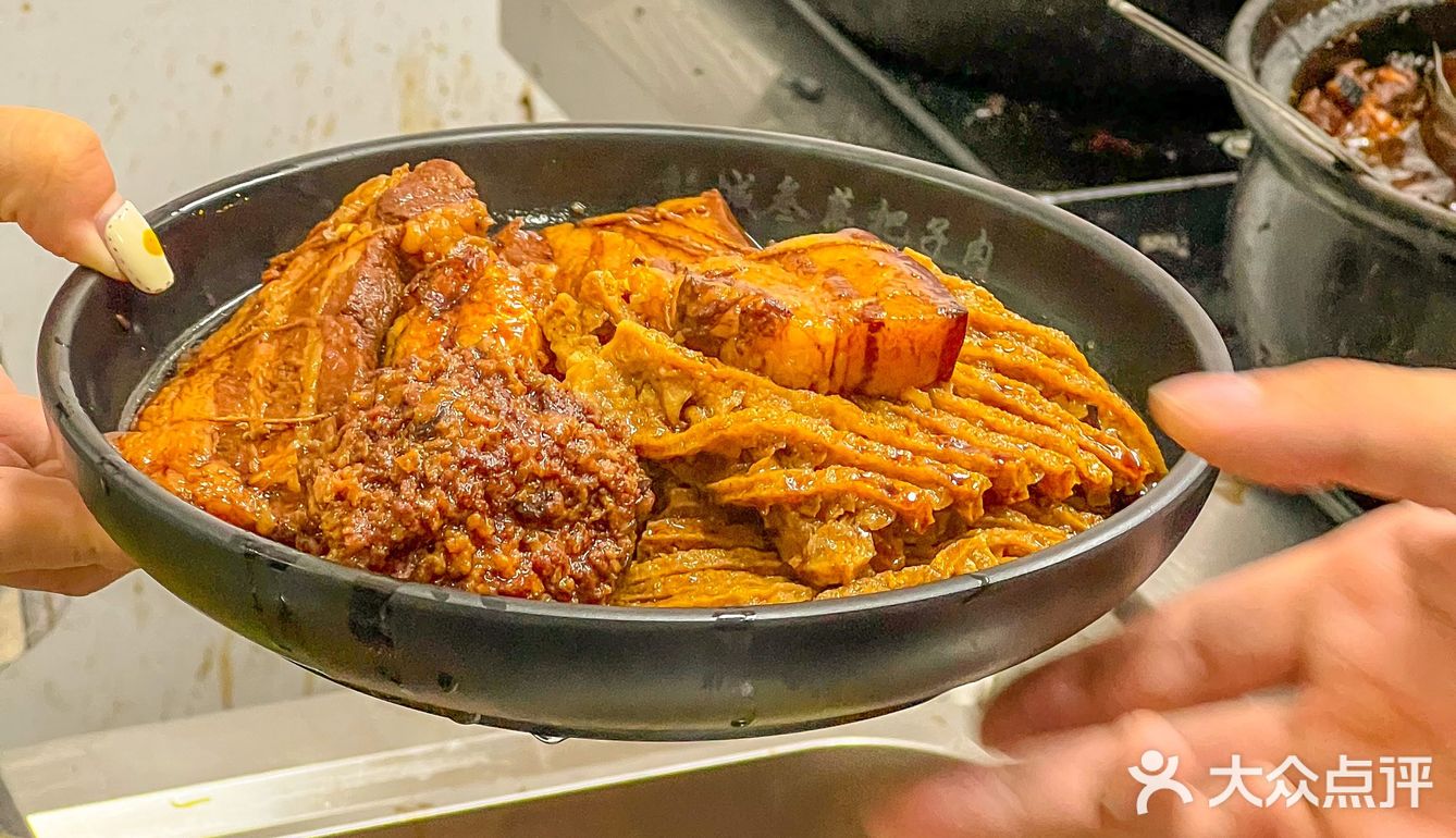 啥家庭啊？把子肉当饭吃 但真的好好吃