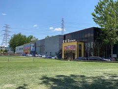 -蓝地时尚庄园(北京清河营地铁站店)