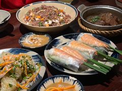 -Cuc Gach Quan Restaurant