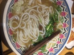-鑫花溪牛肉米粉(人民广场店)