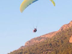 -费特希耶滑翔伞