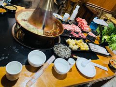 -果松木炭酸菜铜火锅·外婆参鸡汤