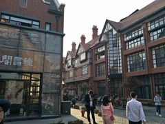 -钟书阁(松江泰晤士小镇店)