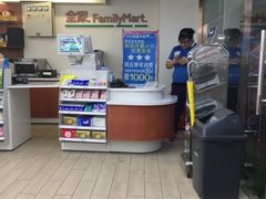 -全家便利店(莲花池东路店)