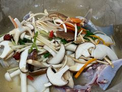 -姚记抚仙湖石锅鱼庄