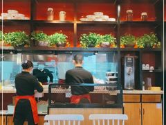 -渝是乎酸菜鱼·川渝小炒(新世界百货望京店)