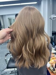 -茶发Salon·烫发染发理发