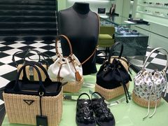 -PRADA普拉达(国金中心店)