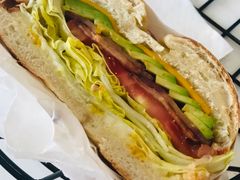 培根牛油果贝果明治-BIG BAGEL(永康路店)