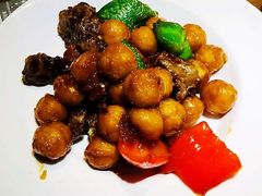 小土豆烧牛腩-关东小磨东北菜(上海长风大悦城店)