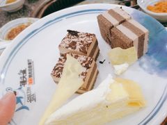 -锤头鲨毛肚海鲜烤肉自助餐厅(国购广场店)